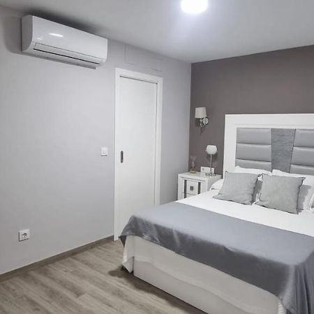 Virrey Del Pino - Apartamento En Baena Zewnętrze zdjęcie
