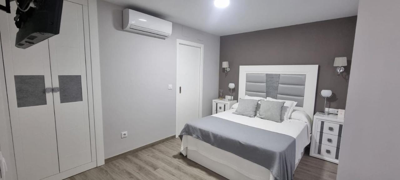Virrey Del Pino - Apartamento En Baena Zewnętrze zdjęcie